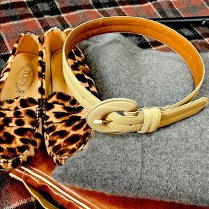 Ellen Tracy Buffalo Calf Leather Belt – Cream Wide Buckle, Vintage Small